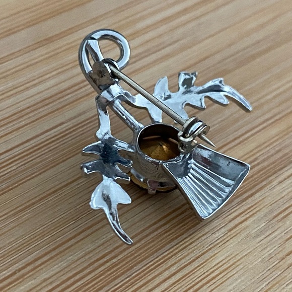 Vintage Silver Brooch Pin with Large Dark Purple Stone and Leaf Detail - Picture 9 of 10